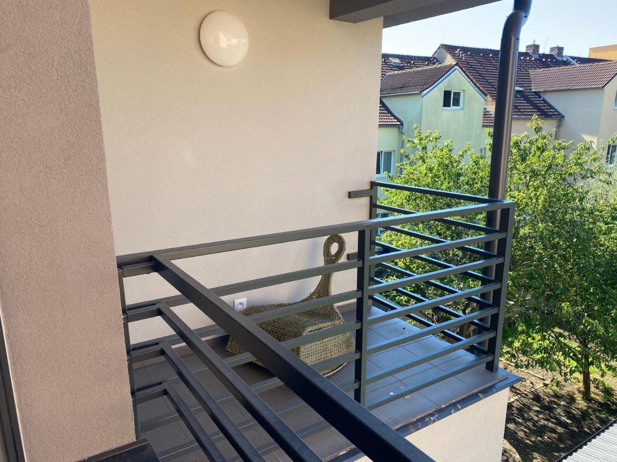 Cerna Ruze- Apartman 5 Plzeň Exterior foto